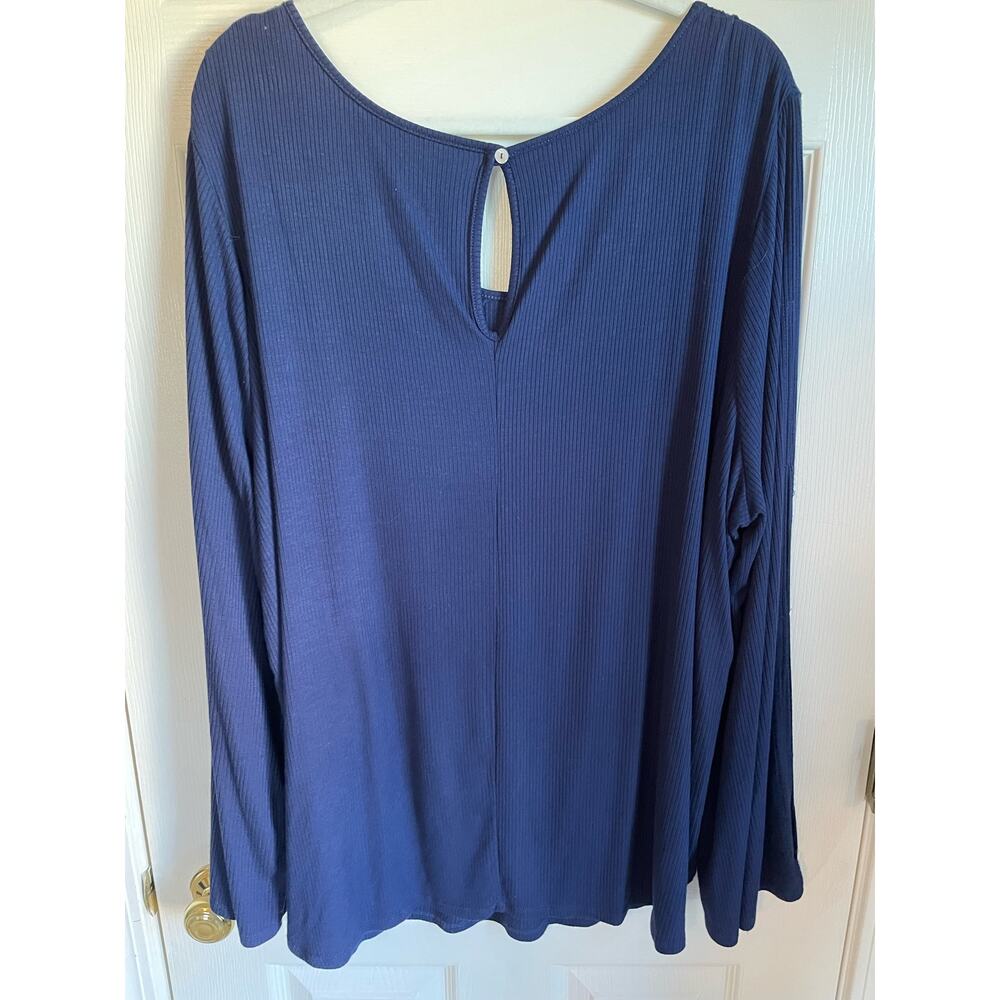 Lane Bryant Ribbed Knit Top NWT Sz 26/28 Stretch Blue Long Sleeve Cold Shoulder - Picture 2 of 6